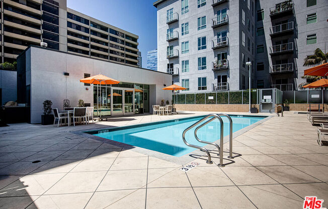 Studio, 1 bath, 660 sqft, $2,700, Unit 609