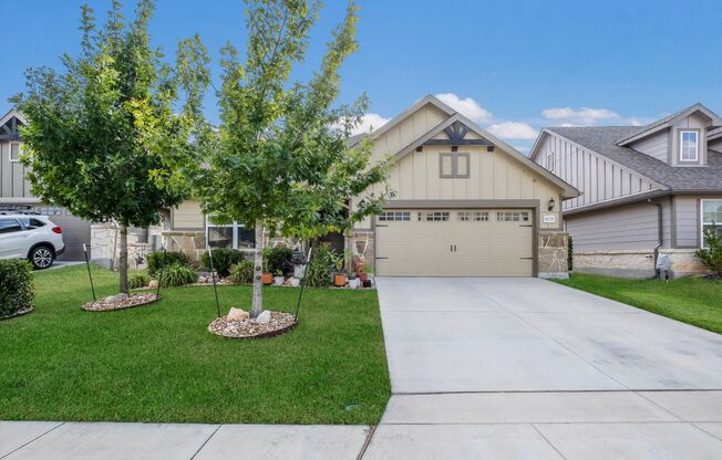 Bright & Airy Home on Curling Post