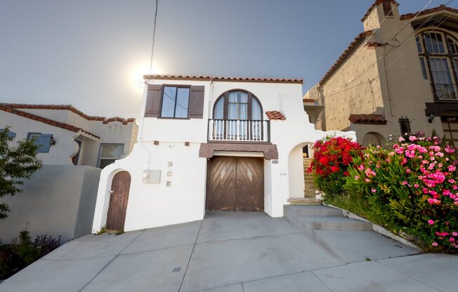212 TOCOLOMA AVE