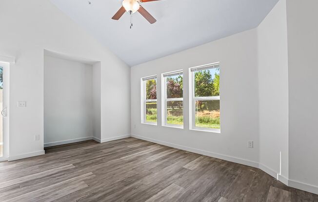 Midway Townhomes - ONE MONTH FREE SPECIAL!