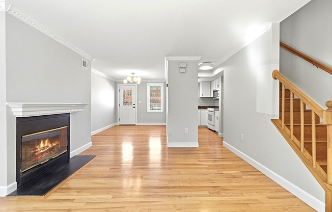 442 MAIN ST