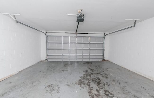 4 beds, 2 baths, $1,900