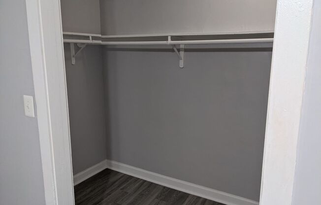 Studio, 1 bath, $1,095, Unit 4604-1C
