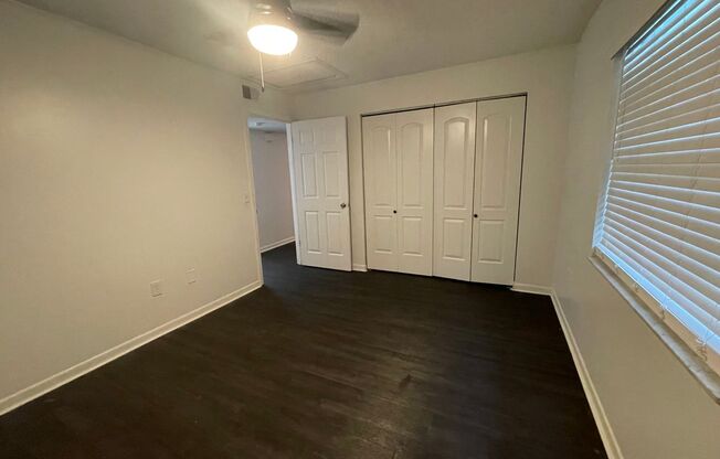 2 beds, 1 bath, 716 sqft, $1,125, Unit 109