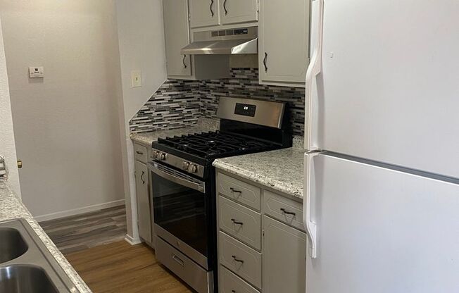 7404 Fir - 3 bed 2 bath