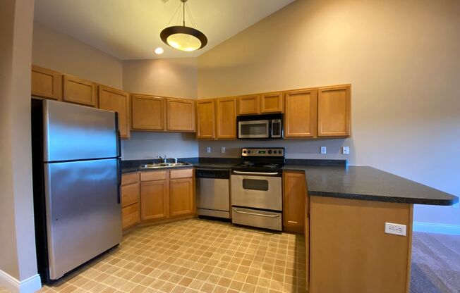 1 bed, 1 bath, 775 sqft, $995, Unit Apt. I