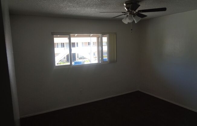 2 beds, 1 bath, $2,095, Unit 575 D