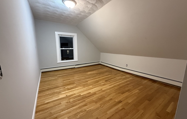 1 bed, 1 bath, 1,000 sqft, $2,000, Unit 3