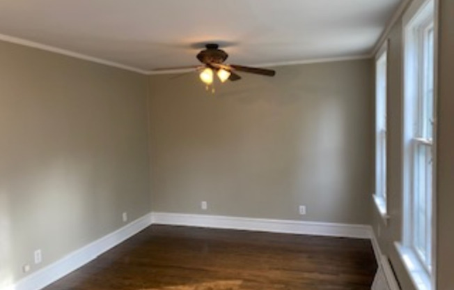 310 W SCOTT ST