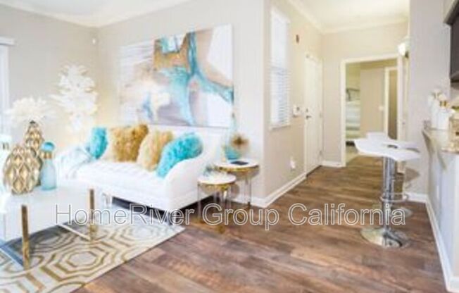 1300 MOON CIR