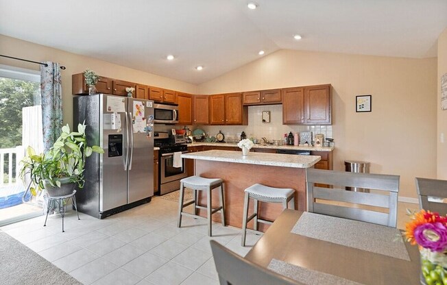 2552 60 ST SE