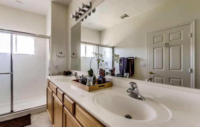 2 beds, 2 baths, 1,403 sqft, $2,000, Unit 2063