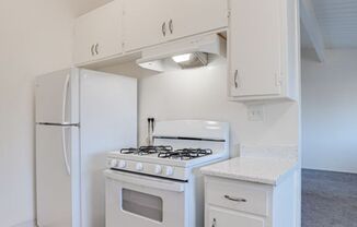 2 beds, 1 bath, $1,895, Unit M