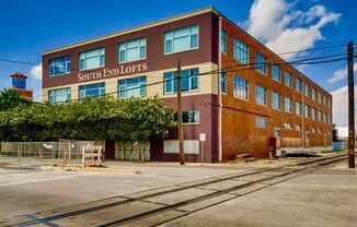 Historic Apartment in the heart of South town, San Antonio!