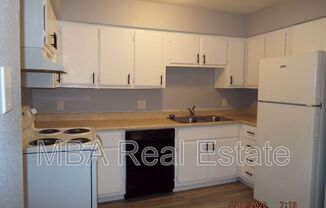 2832 E LN MARCHE AVE