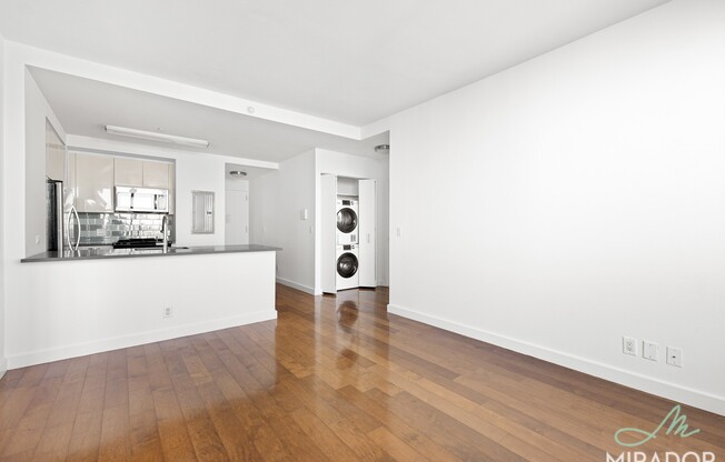 2 beds, 2 baths, 883 sqft, $6,600, Unit 30C