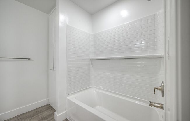 1 bed, 1 bath, 672 sqft, $2,295, Unit #51 - 1X1 672 SQ FT PENTHOSUE