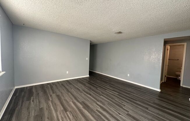 3 beds, 1 bath, $1,260