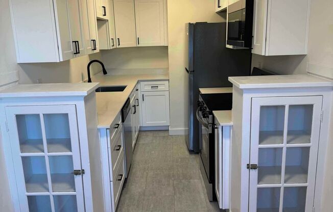1 bed, 1 bath, 600 sqft, $1,625, Unit 110