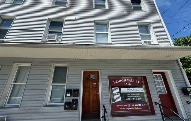 445-447 West Linden Street