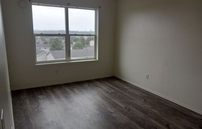 3 beds, 2 baths, $1,600, Unit # A 201