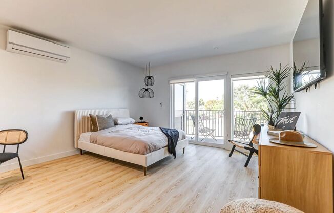 Studio, 1 bath, 473 sqft, $1,995, Unit 211
