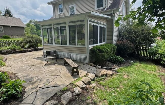 Charming 3-Bedroom Home in Desirable Allison Park, PA