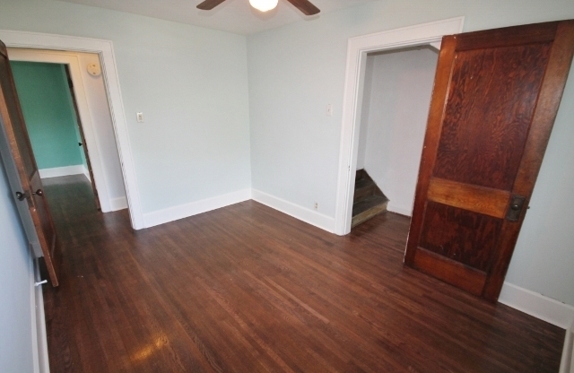 3 beds, 1 bath, $1,999