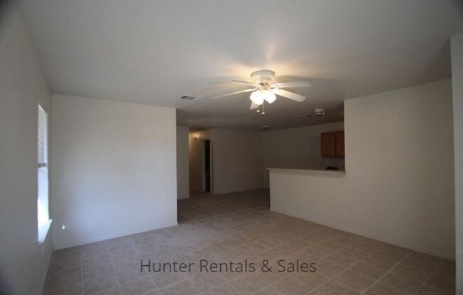 3 beds, 2 baths, $1,075