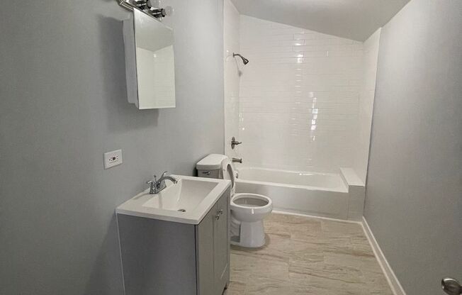 Completely renovated 4/2 Single Family home ! Available now!