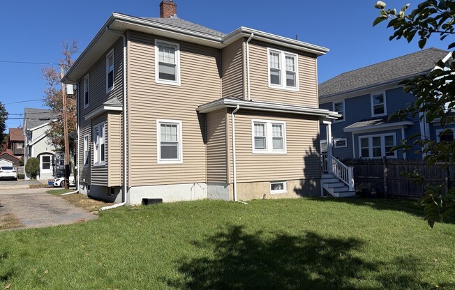 4 beds, 2 baths, 1,889 sqft, $3,800