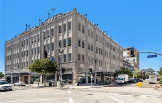 115 W 4 ST