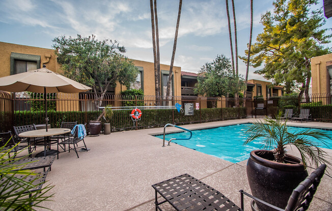 Upgraded Condo near Oldtown