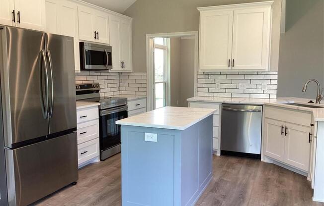 206 CHISHOLM TRL