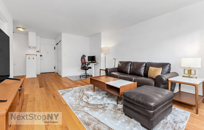 1 bed, 1 bath, 680 sqft, $3,900, Unit 6J