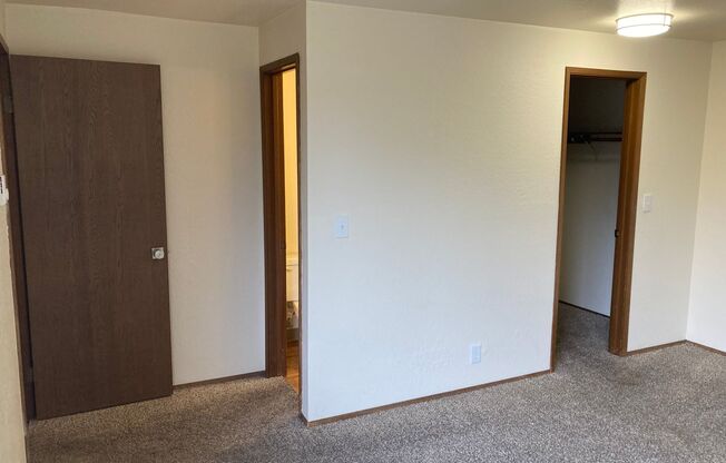 2 beds, 2 baths, 937 sqft, $2,145, Unit 404