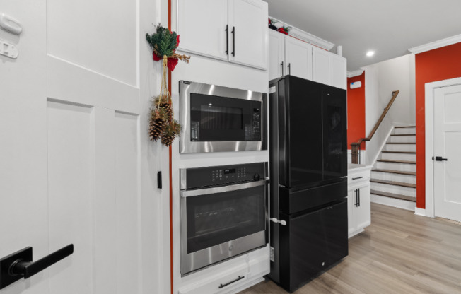 1216 EDGEMOORE TRL