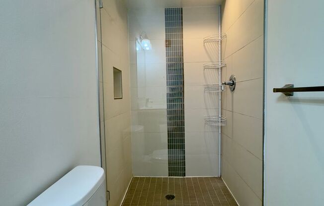 1 bed, 1 bath, 420 sqft, $1,199, Unit 11