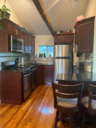 1 bed, 1 bath, 700 sqft, $2,500, Unit 2