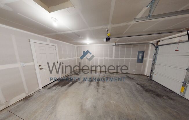 3 beds, 2 baths, 1,064 sqft, $1,895, Unit 317 Cowden