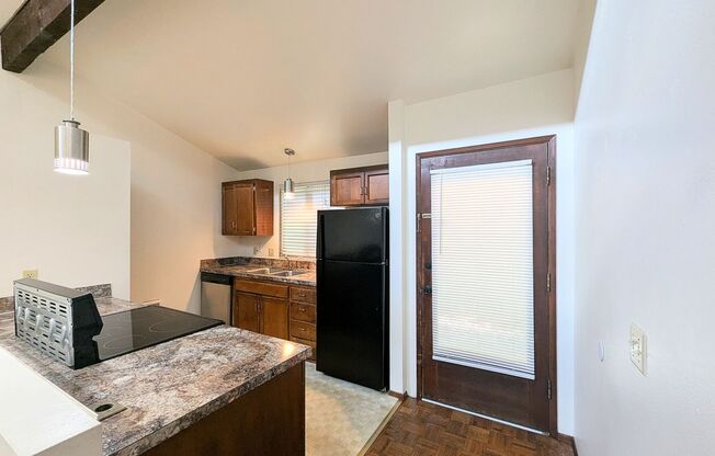 2Bd/1Ba Everett House
