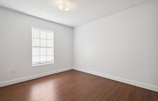 2 beds, 1 bath, 725 sqft, $1,350, Unit AAT1-C504