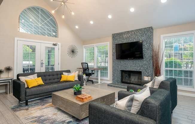 Haven Lake Oswego | Clubhouse