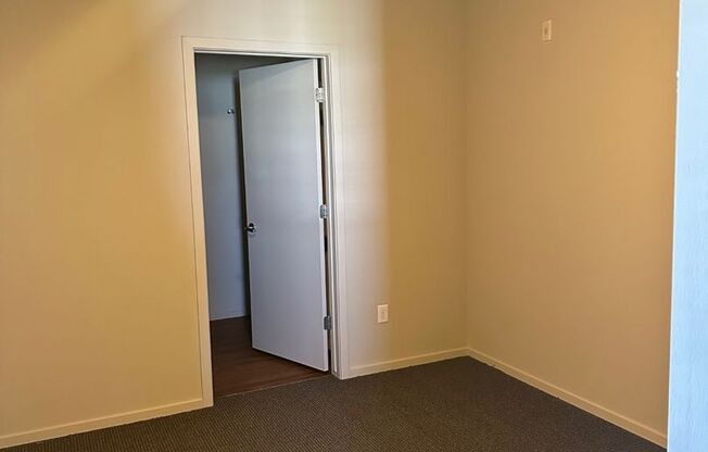 3 beds, 3 baths, 1,461 sqft, $2,020, Unit 306