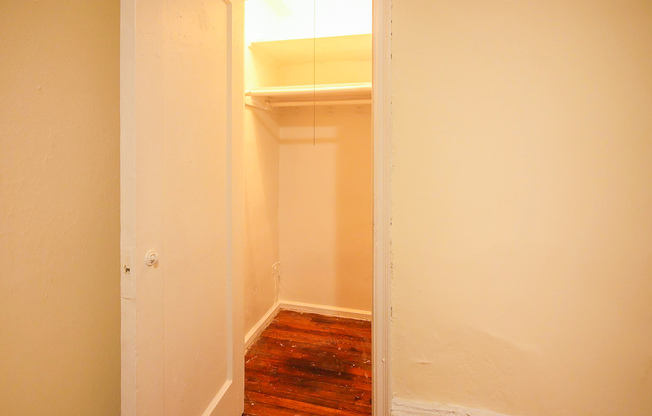 Studio, 1 bath, $3,750, Unit 07f