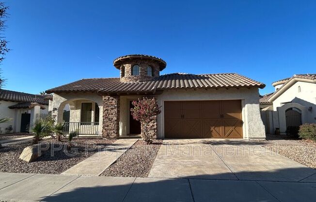 831 W SYCAMORE CT