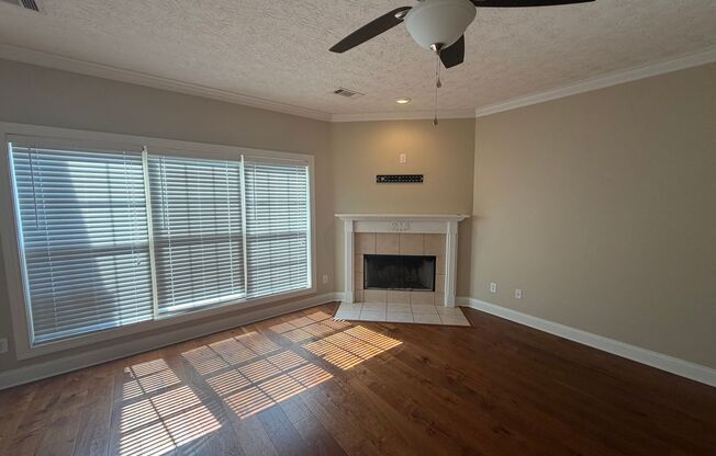 Cozy Condo in Gardens at Gatewood!