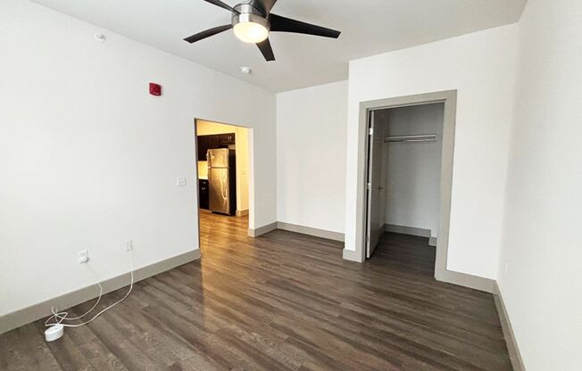 1 bed, 1 bath, 615 sqft, $1,525, Unit 3240-116