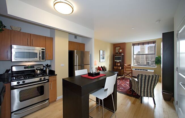 Studio, 1 bath, $3,250, Unit 35G