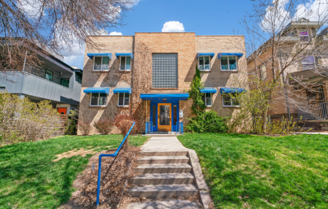 1140 N MARION ST